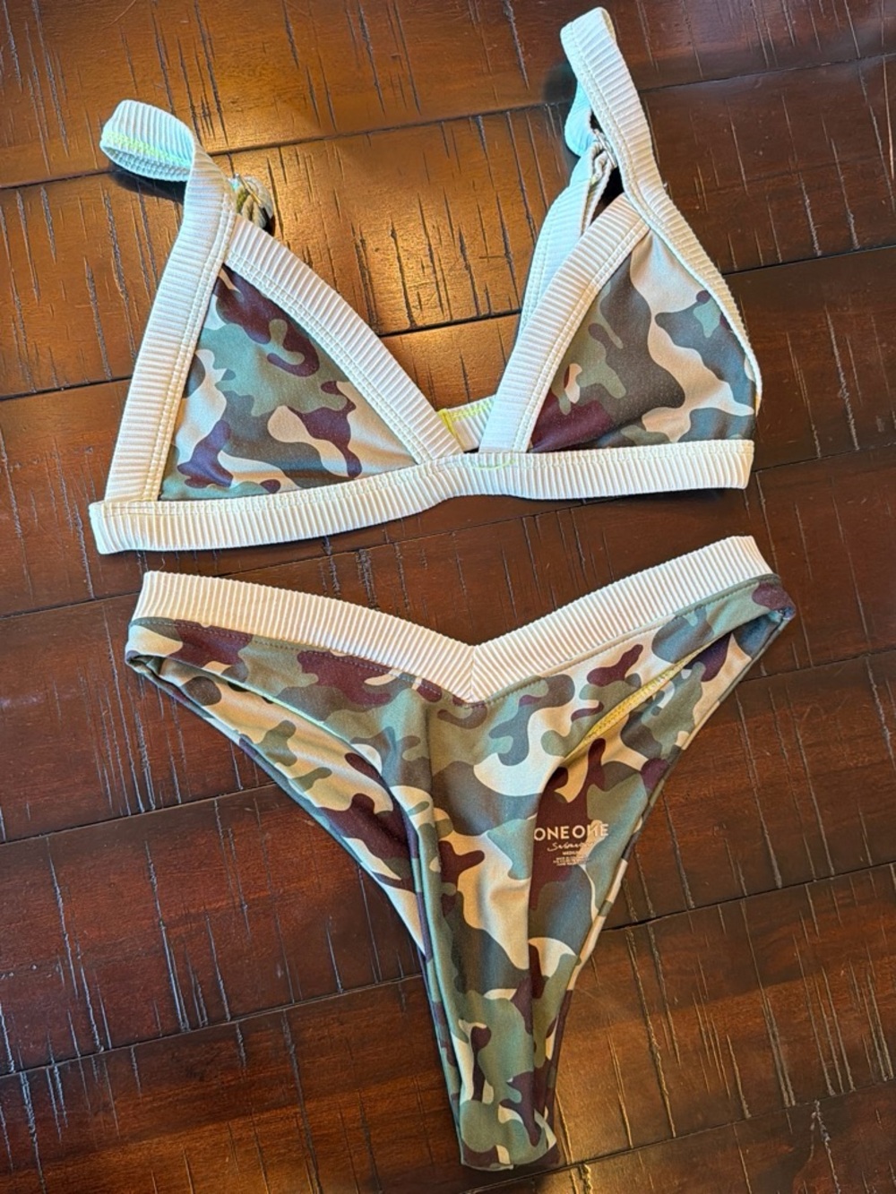 ONE ONE Camo Rib-Trim Bikini Set - Green Camouflage - Picture 2 of 5
